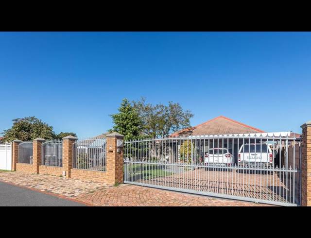 3 BEDROOM HOUSE FOR SALE IN OAKDALE